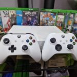 Игровая приставка Xbox One S 1TB + 2 геймпада + игры